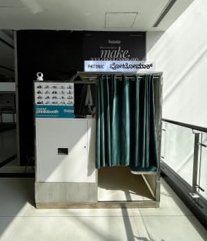 Image of Ormmae photobooth atVR Bengaluru.